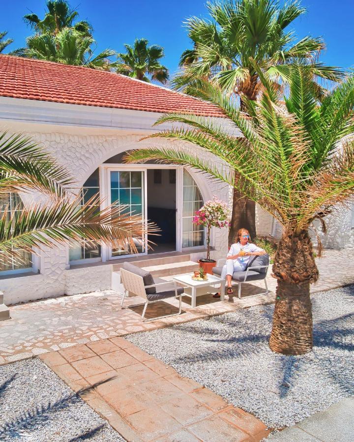 Long Beach Villas 파마구스타 외부 사진