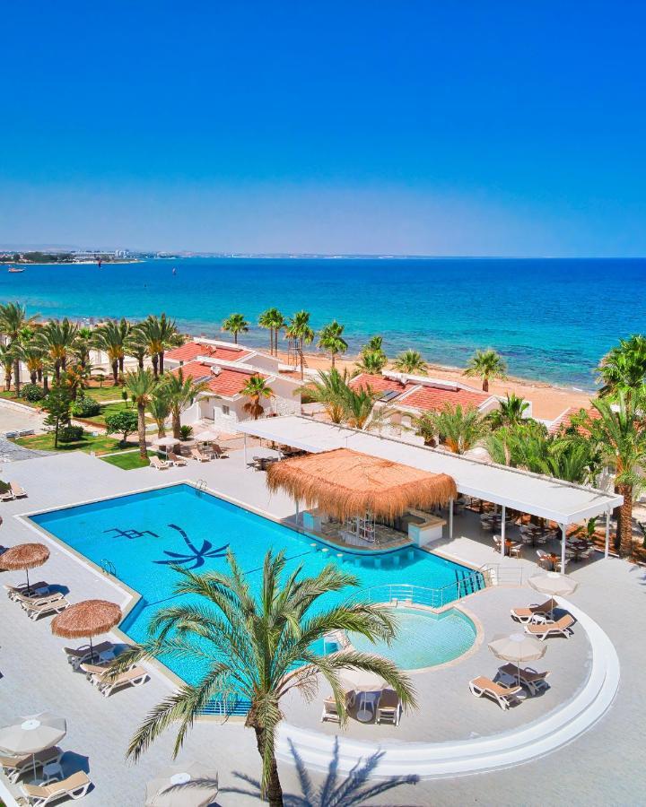 Long Beach Villas 파마구스타 외부 사진