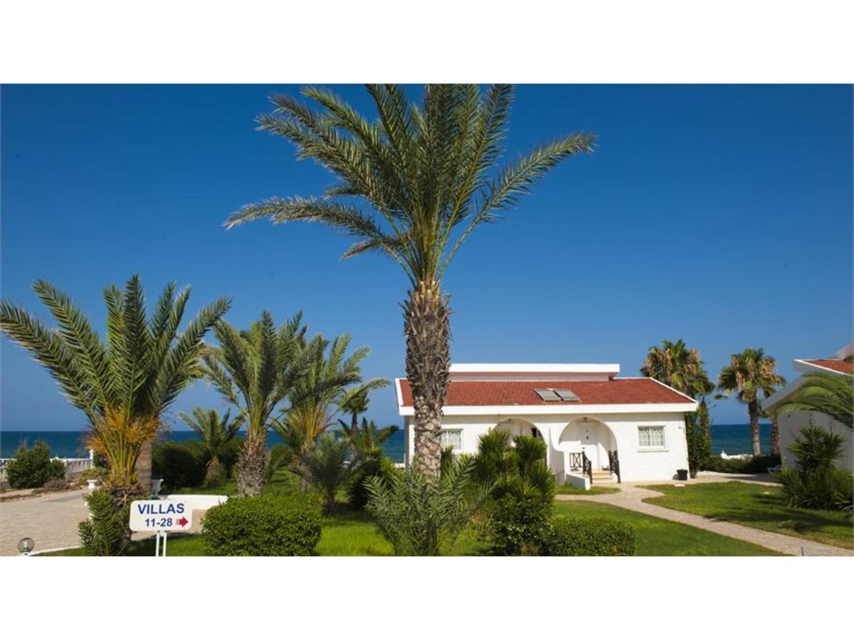Long Beach Villas 파마구스타 외부 사진