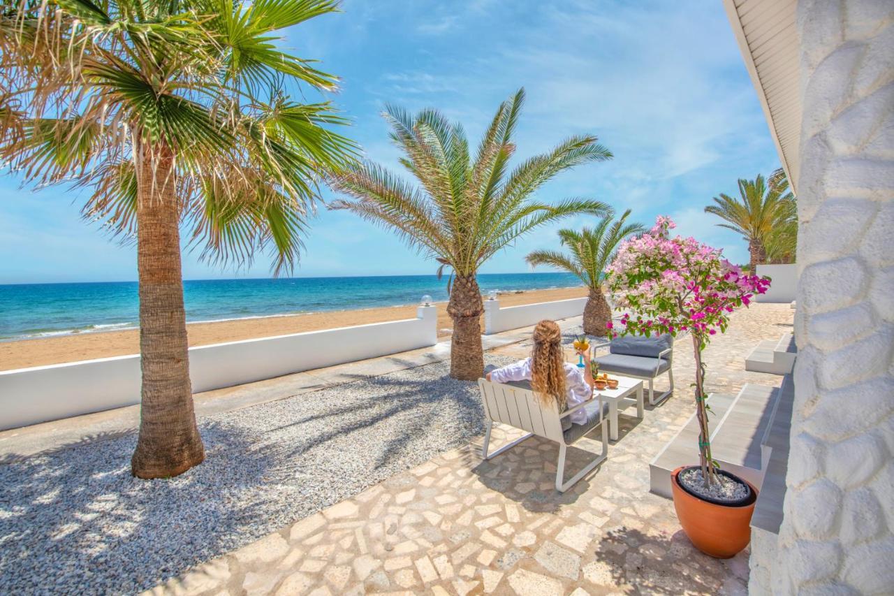 Long Beach Villas 파마구스타 외부 사진